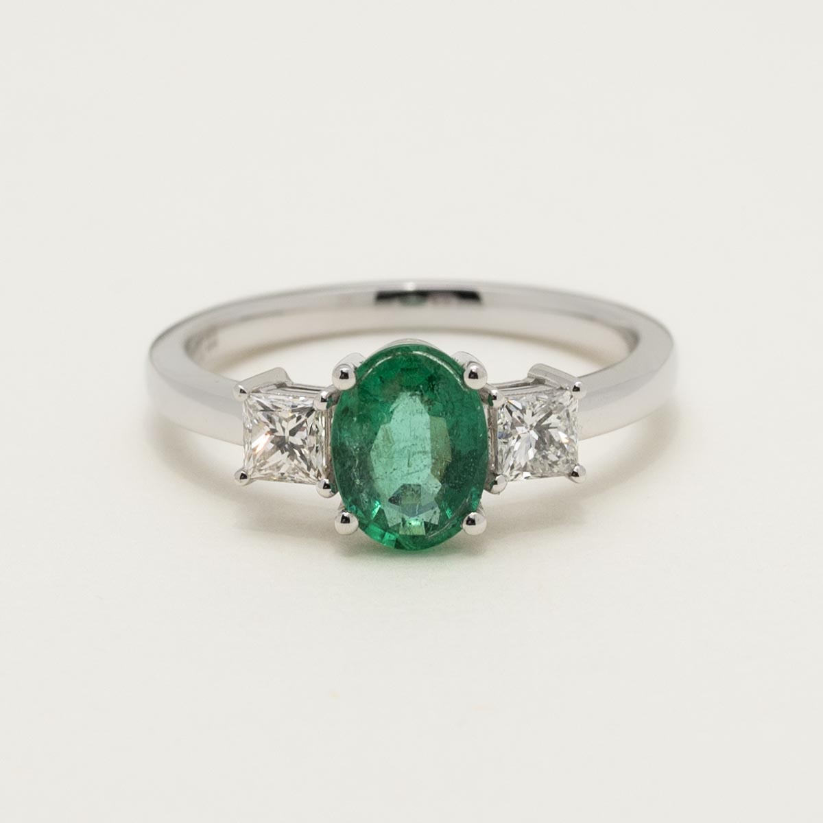 Oval Emerald Ring in 14kt White Gold with Princess Cut Diamonds (3