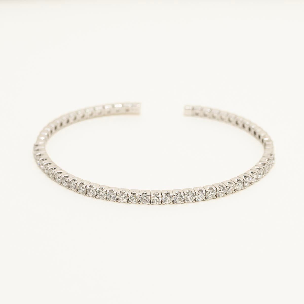 Diamond Flexible Cuff Bracelet in 14kt White Gold (1 5/8 ct tw