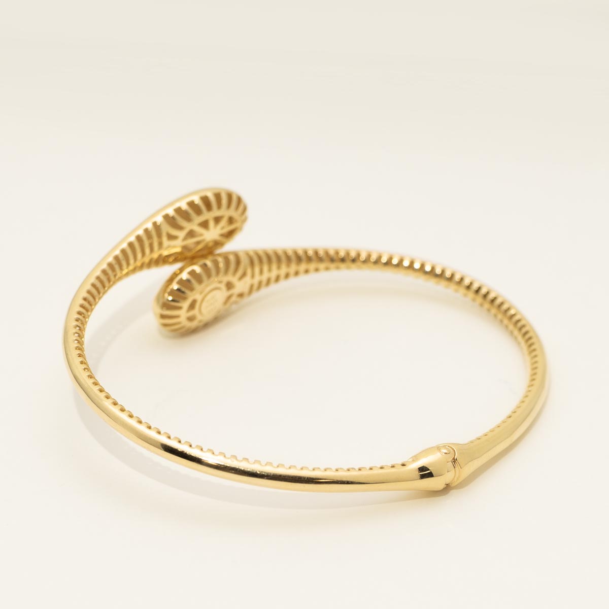 Bypass Teardrop Bangle Bracelet in 14kt Yellow Gold