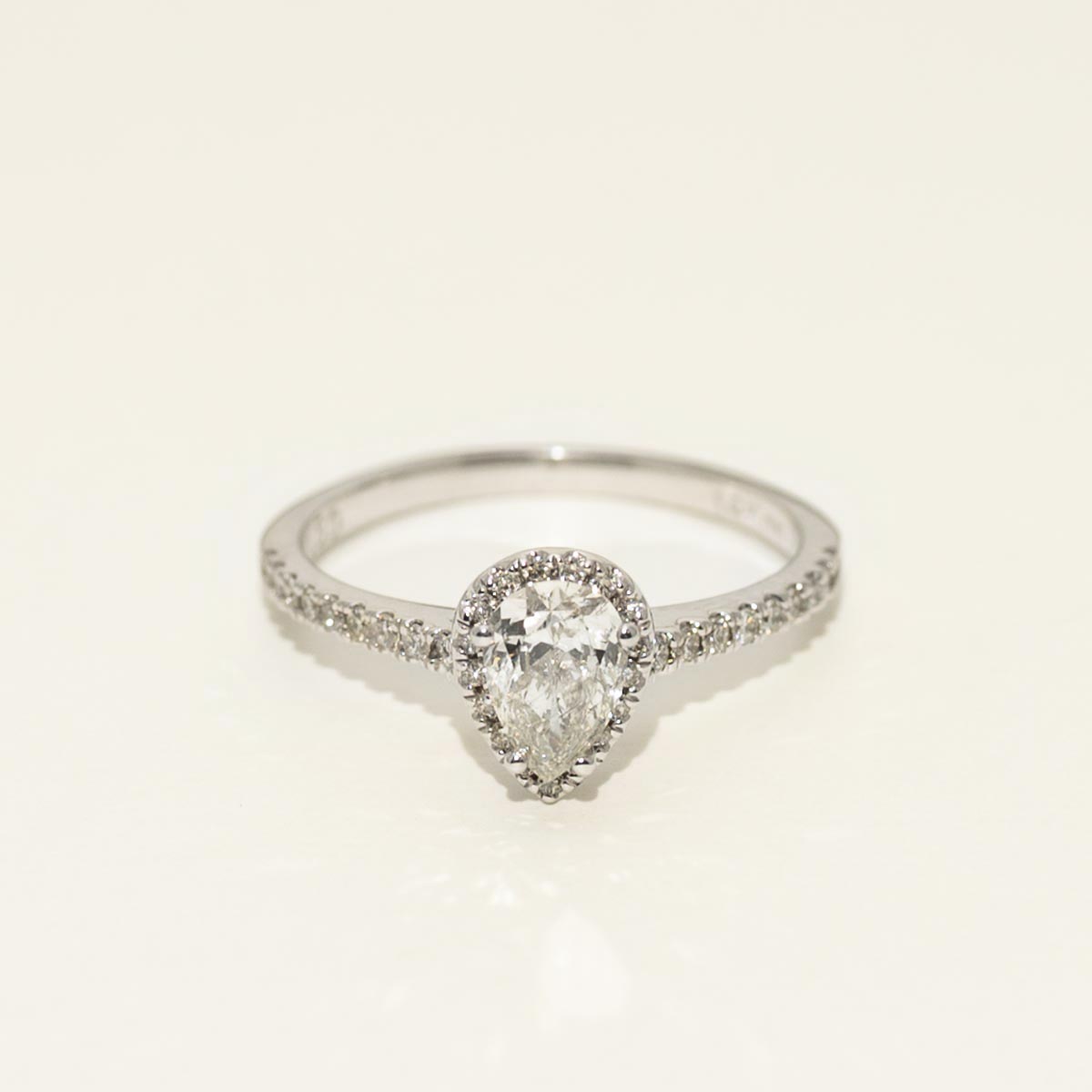 Pear Shape Diamond Engagement Ring in 14kt White Gold (3/4ct tw)