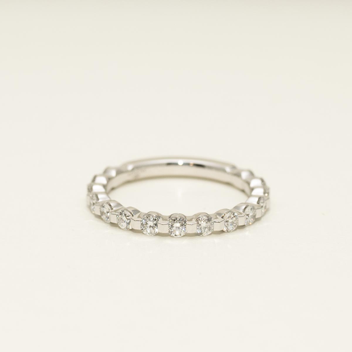 Memoire Precious Prong Diamond Wedding Band in Platinum (3/4ct tw