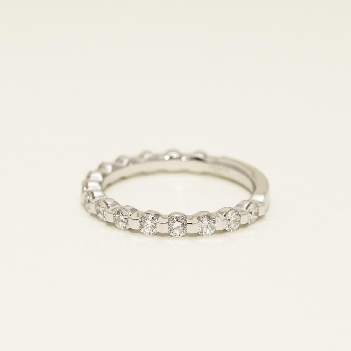 Memoire Precious Prong Diamond Wedding Band in Platinum (3/4ct tw)