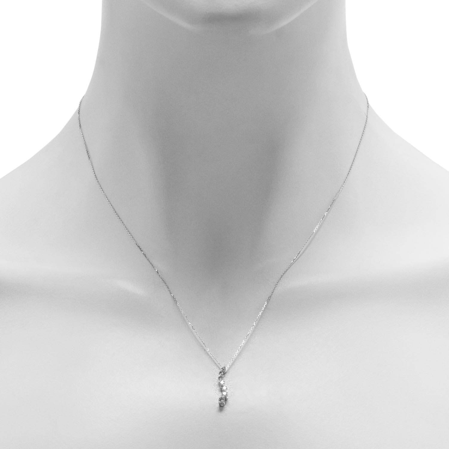 Diamond Journey Necklace in 14kt White Gold (1/4ct tw)