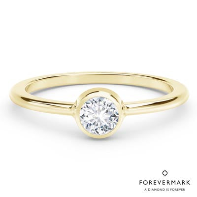 Forevermark Tribute Collection Classic Bezel Stackable Ring in 18kt Yellow Gold (1/5ct)