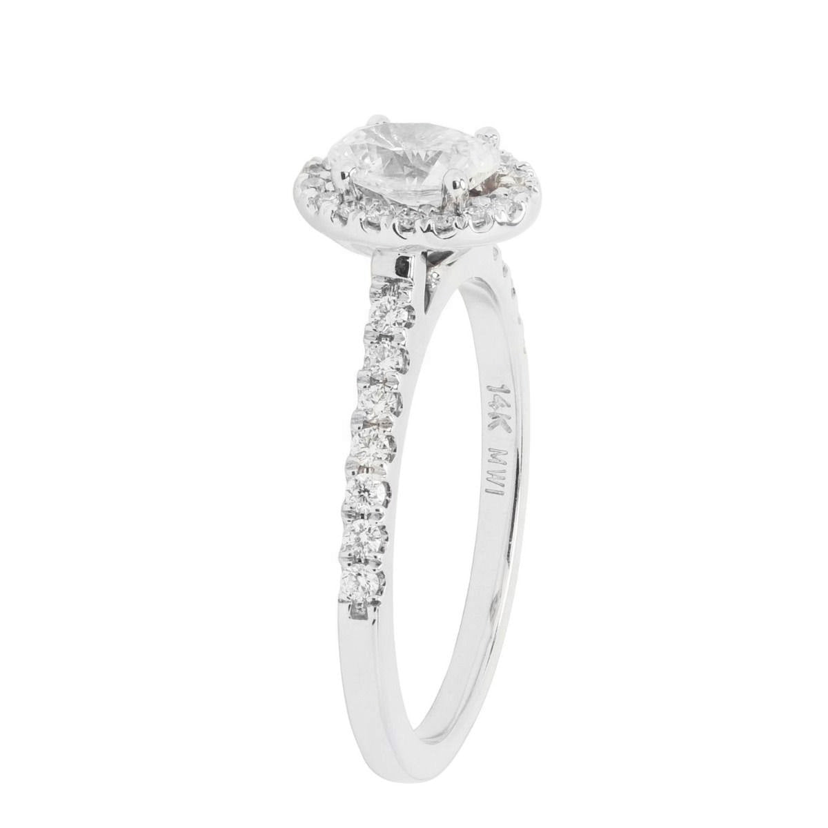 Oval Diamond Halo Engagement Ring in 14kt White Gold (3/4ct tw)