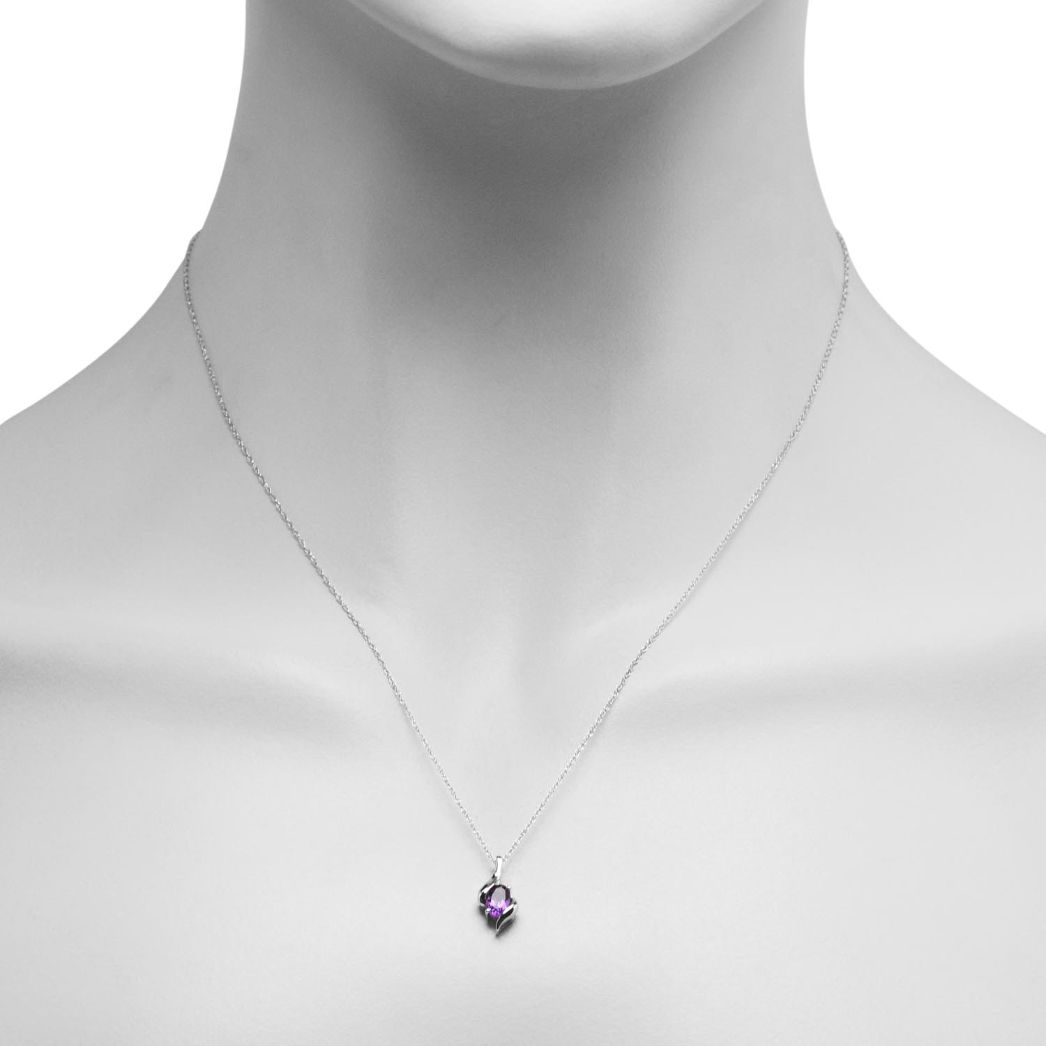 Oval Amethyst Necklace in 10kt White Gold