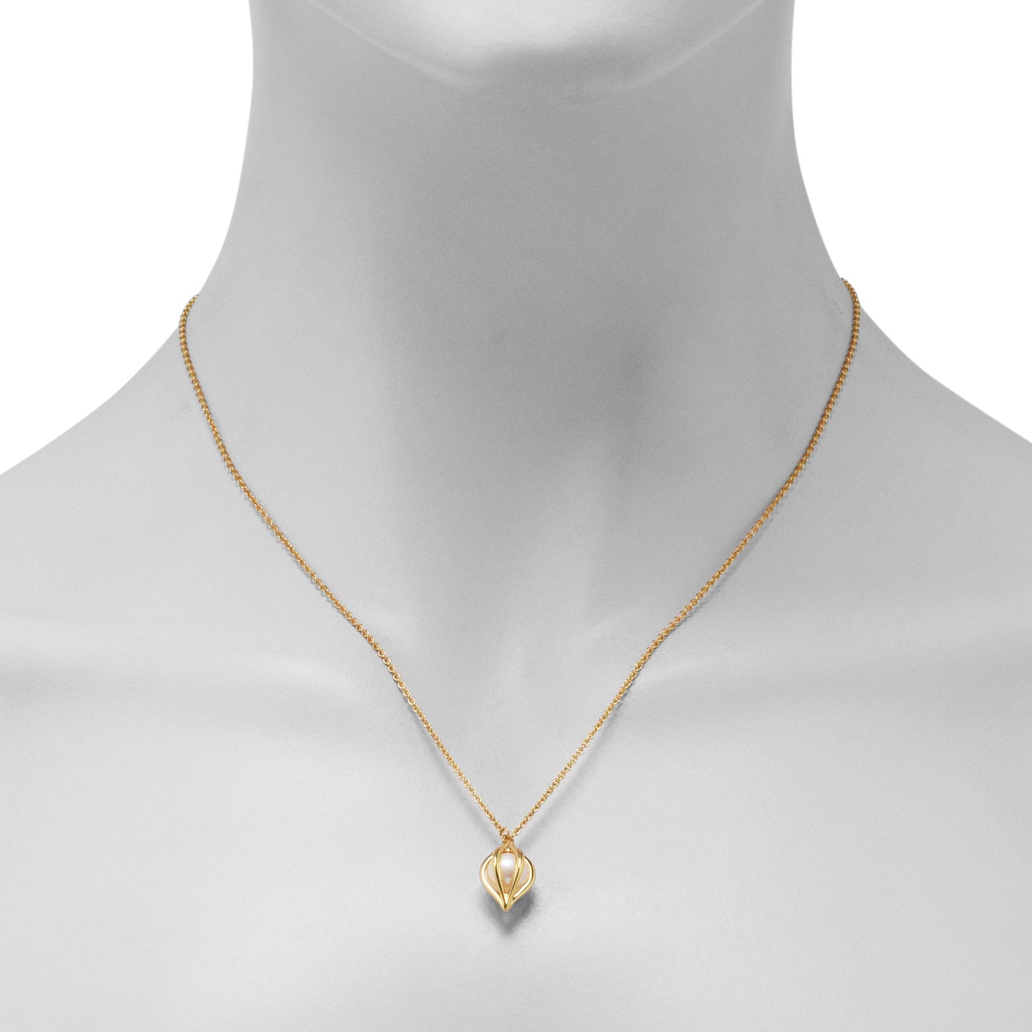 Mastoloni Freshwater Pearl Necklace in 14kt Yellow Gold