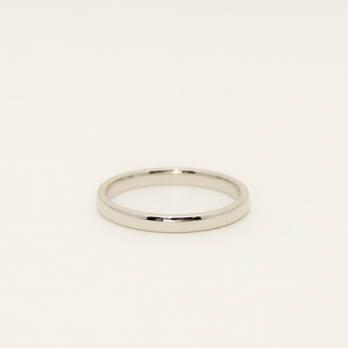 Wedding Band in Platinum (2.5mm)