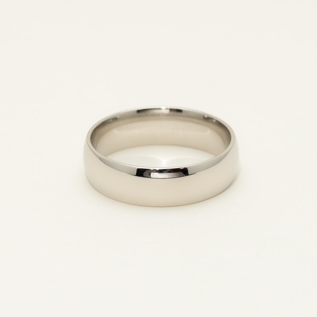 High Polish Wedding Band in Platinum (6mm)