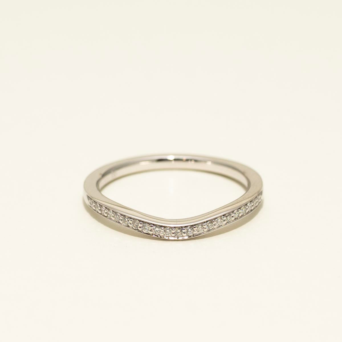 Diamond Curved Wedding Band in Platinum (1/10ct tw)