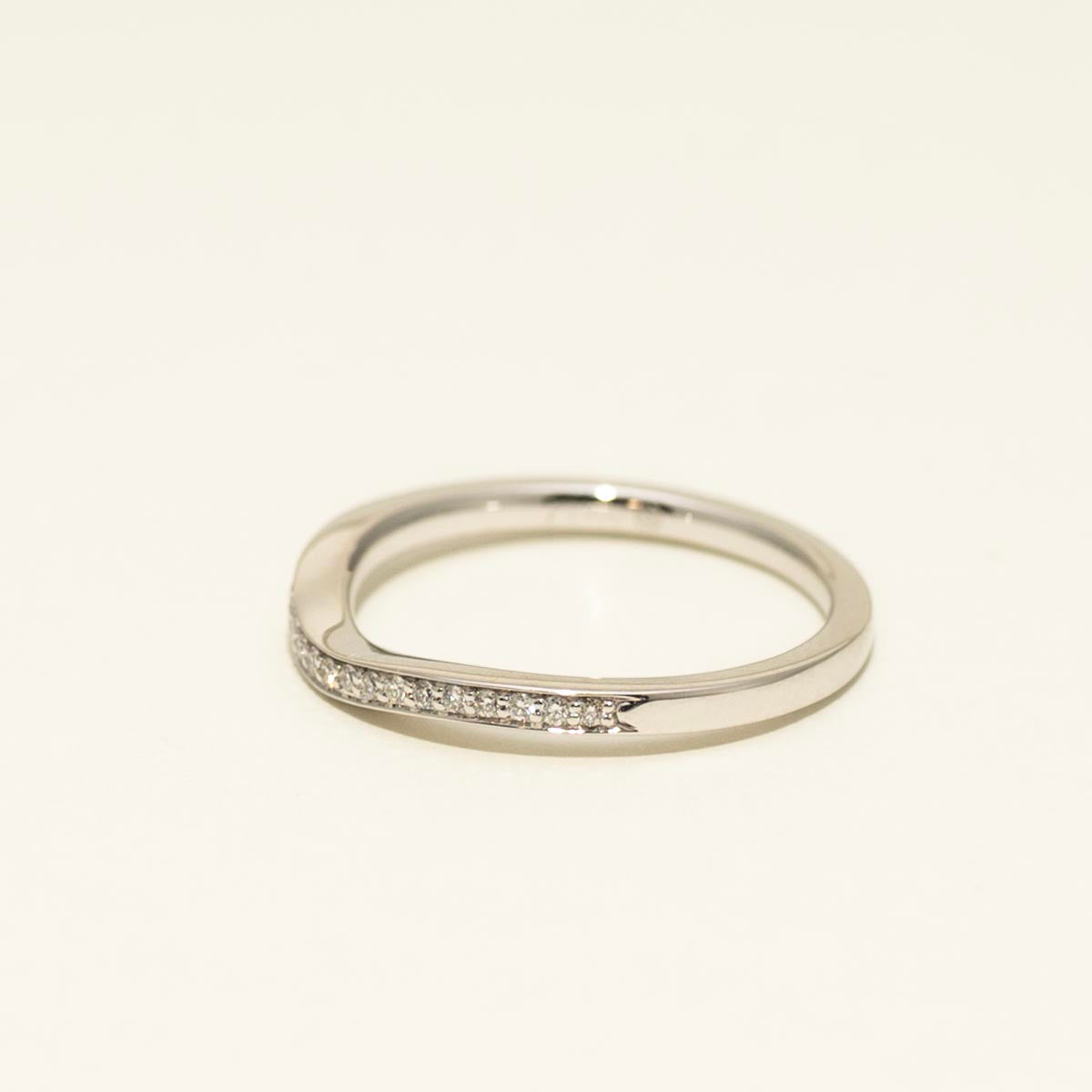 Diamond Curved Wedding Band in Platinum (1/10ct tw)