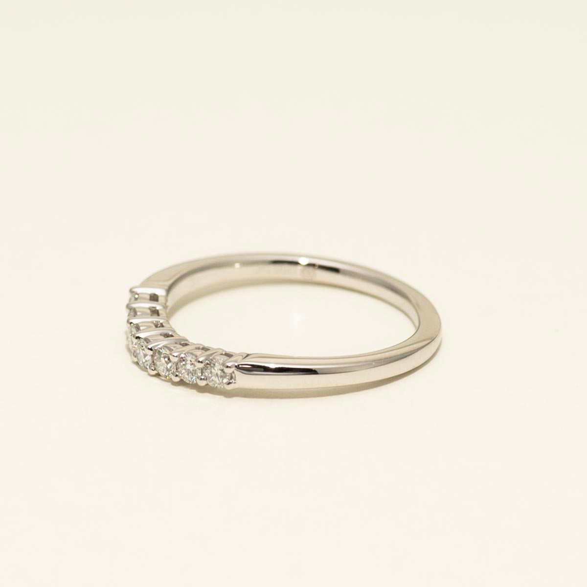 Diamond Curved Wedding Band in Platinum (1/4ct tw)