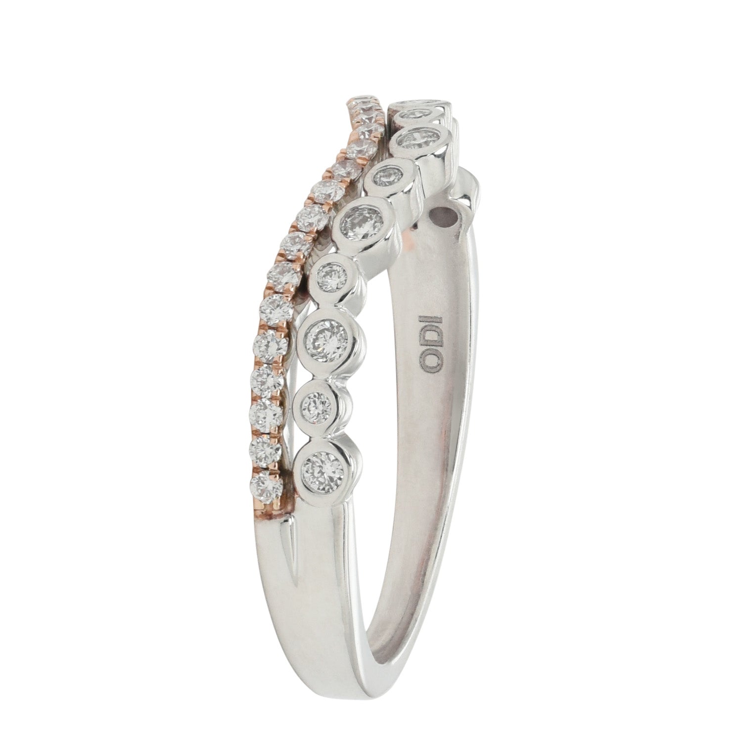 Diamond Curved Band in 14kt White and Rose Gold (1/4ct tw)