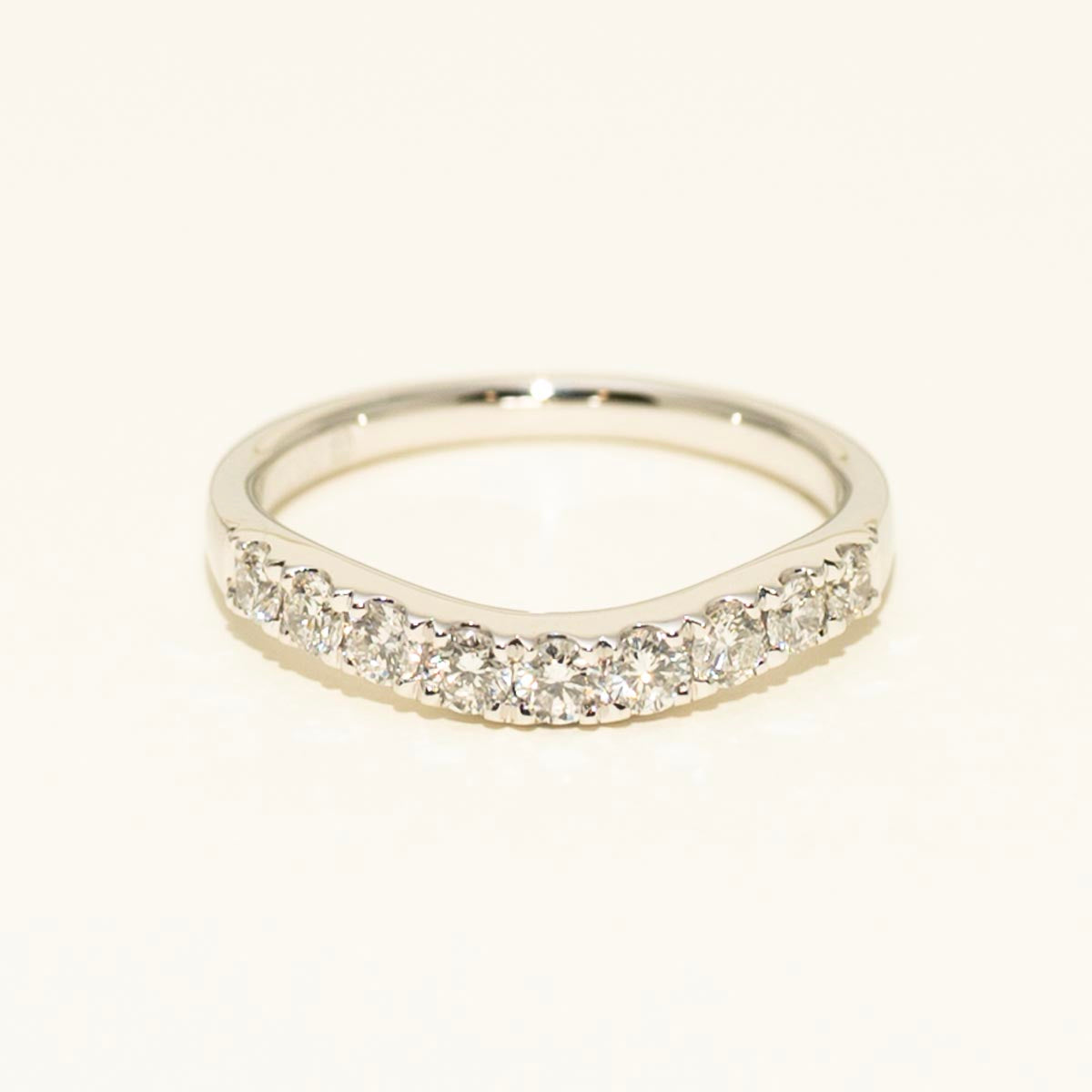 Diamond Curved Band in Platinum (1/2ct tw)