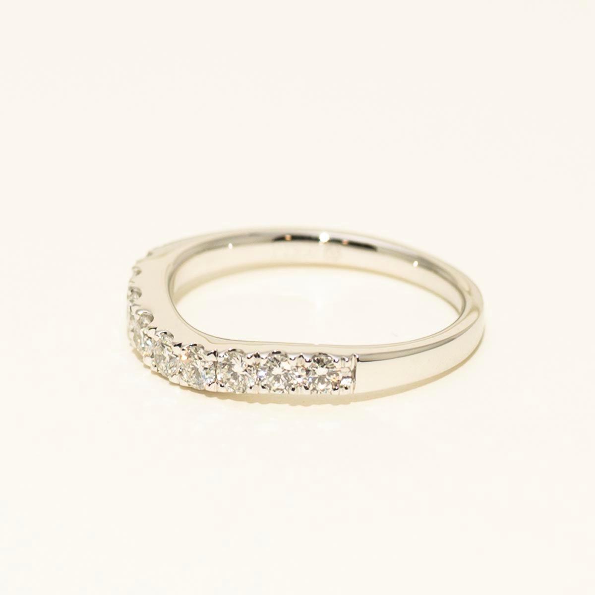 Diamond Curved Band in Platinum (1/2ct tw)
