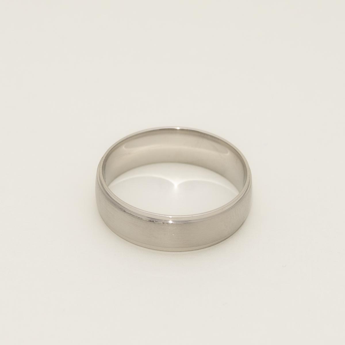 Mens Wedding Band in Platinum (6mm)