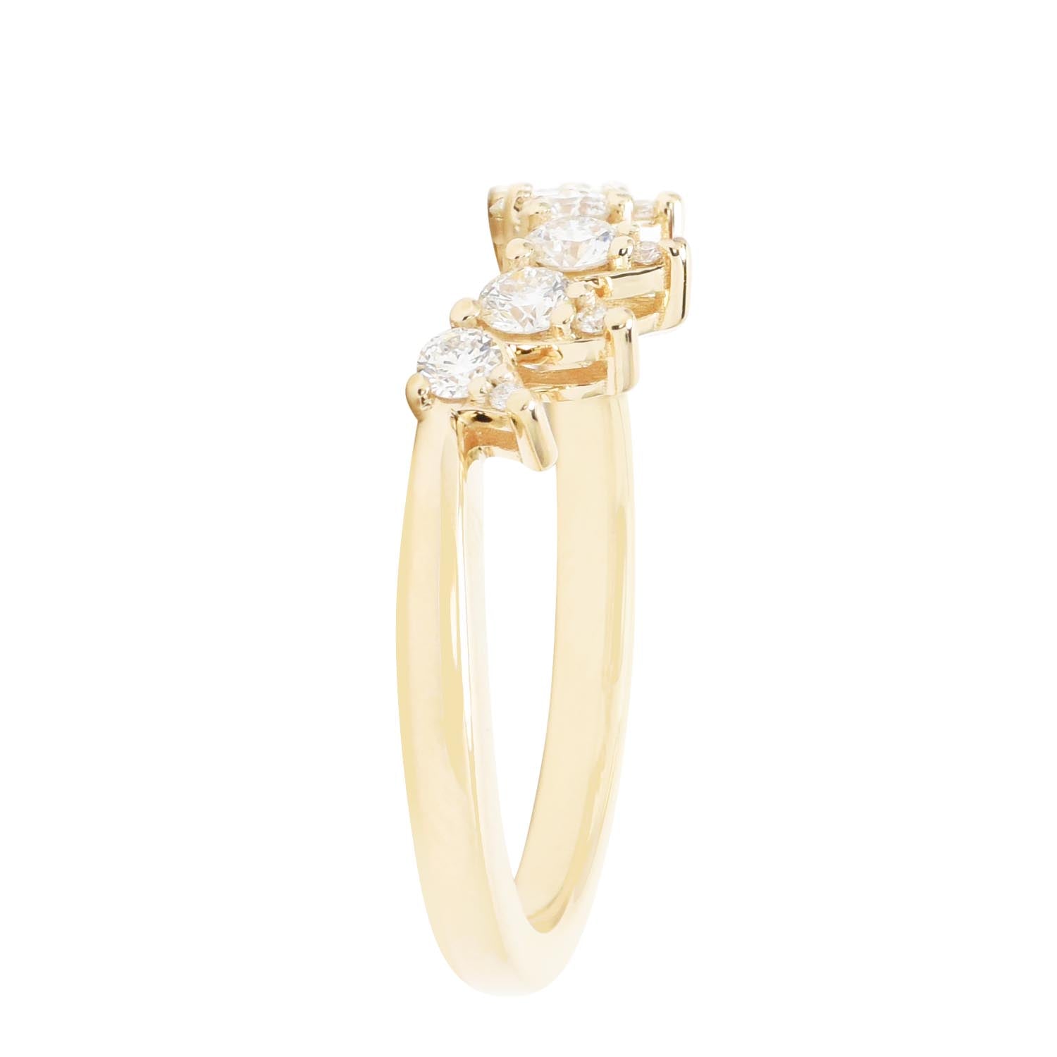 Diamond Curve Wedding Band in 14kt Yellow Gold (1/4ct tw)