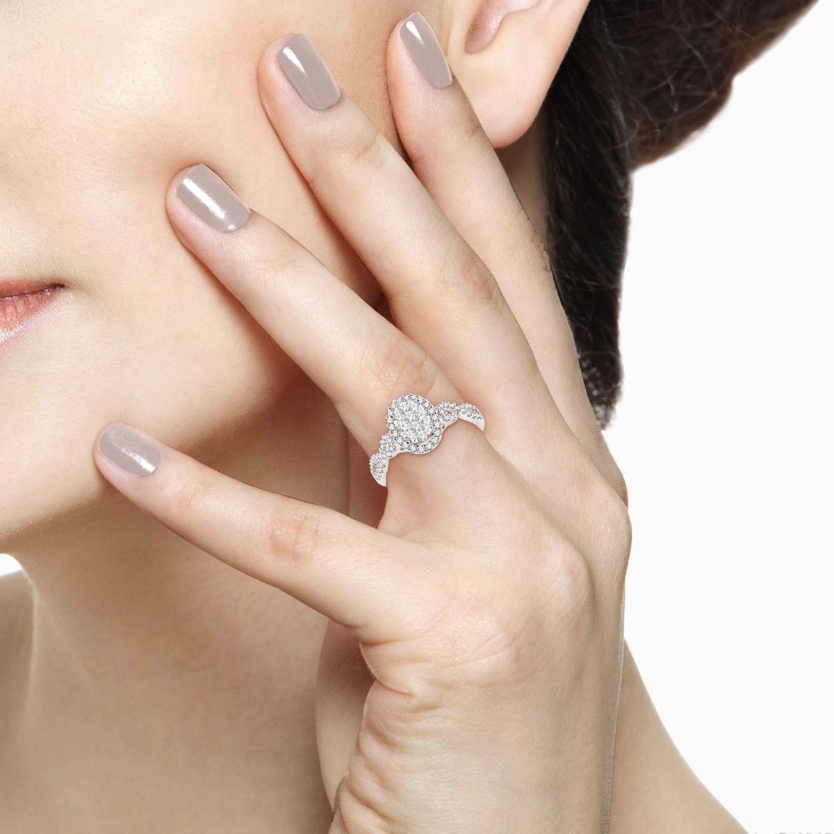 Lovebright Oval Diamond Engagement Ring in 14kt White Gold (5/8ct tw)