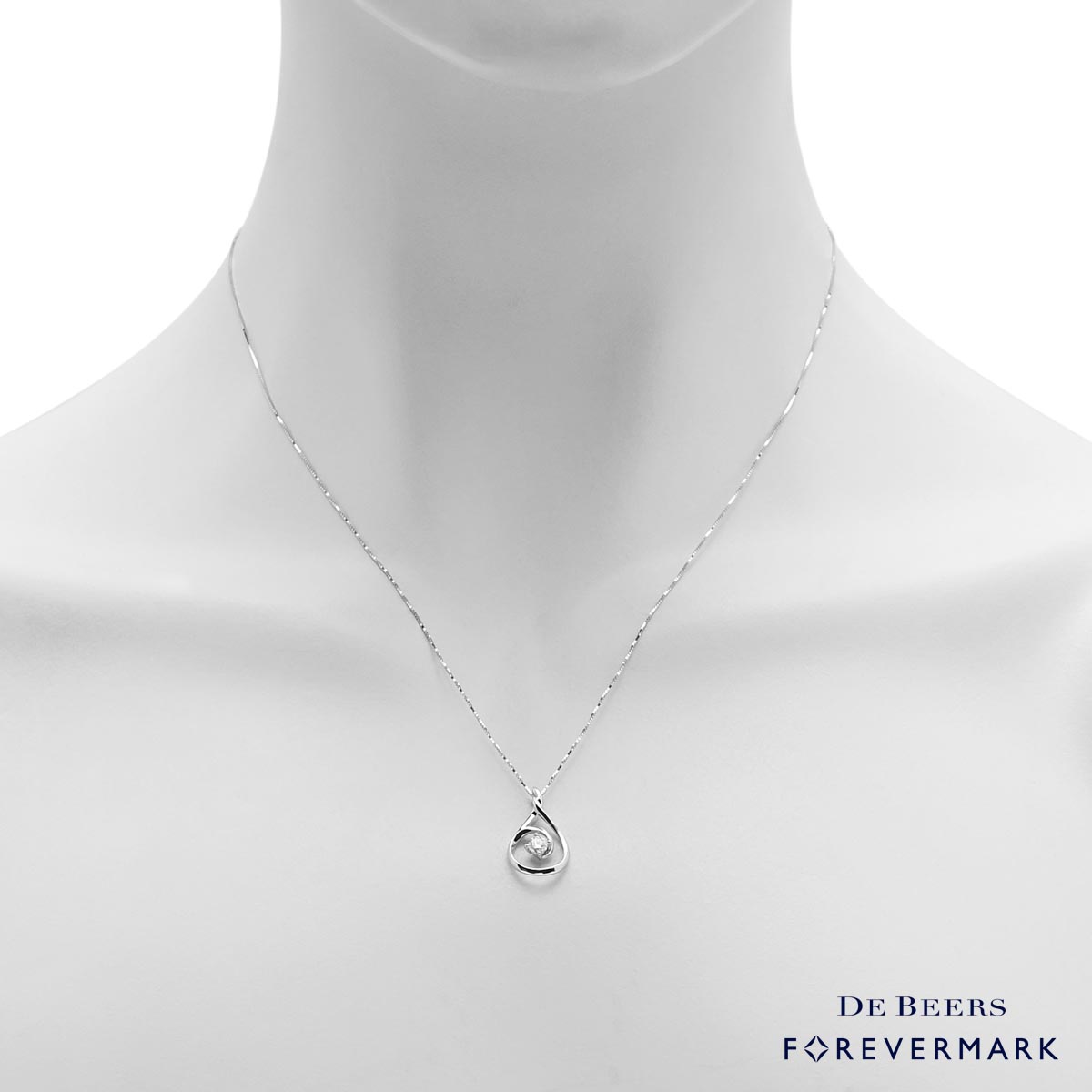 Forevermark Diamond Necklace in 14kt White Gold (1/7ct)