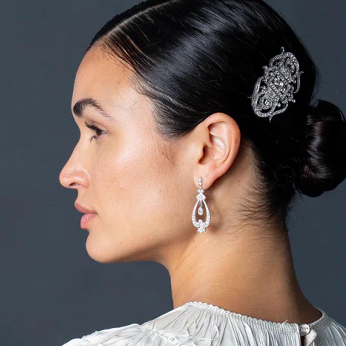 Andrew Prince by Crislu Circle and Scroll Hair Clip