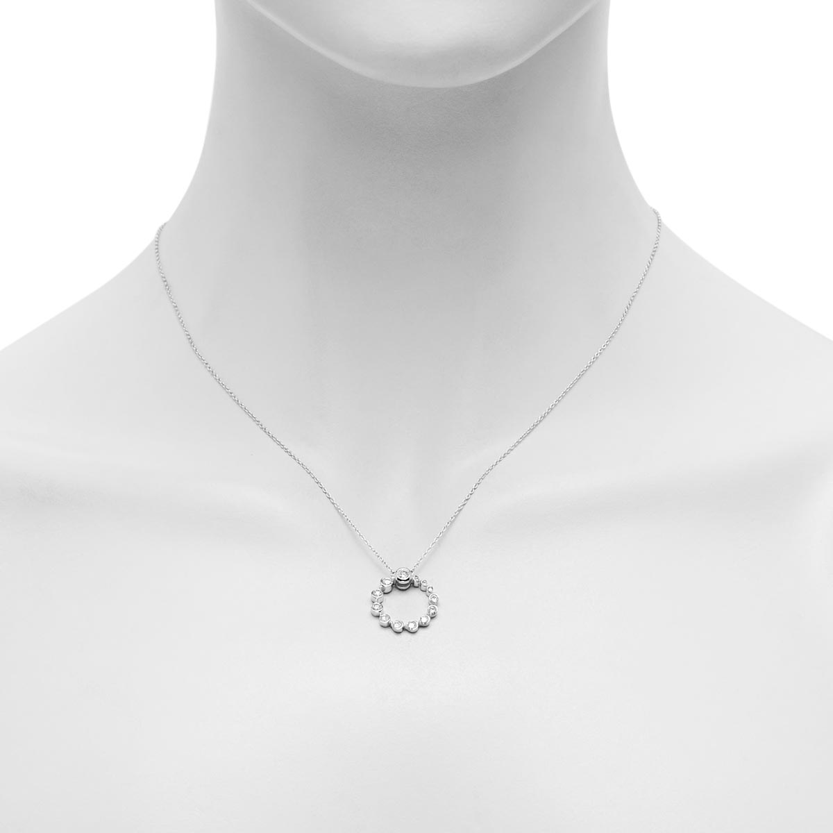 Diamond Circle Necklace in 14kt White Gold (1/2ct tw)