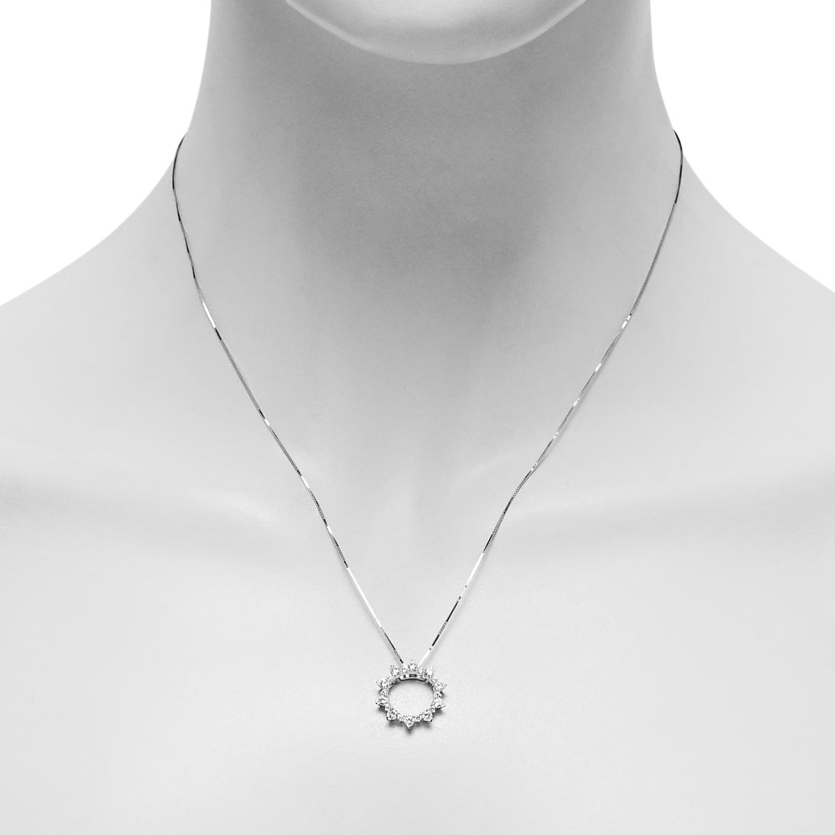 Diamond Circle Pendant in 14kt White Gold (1/2ct tw)