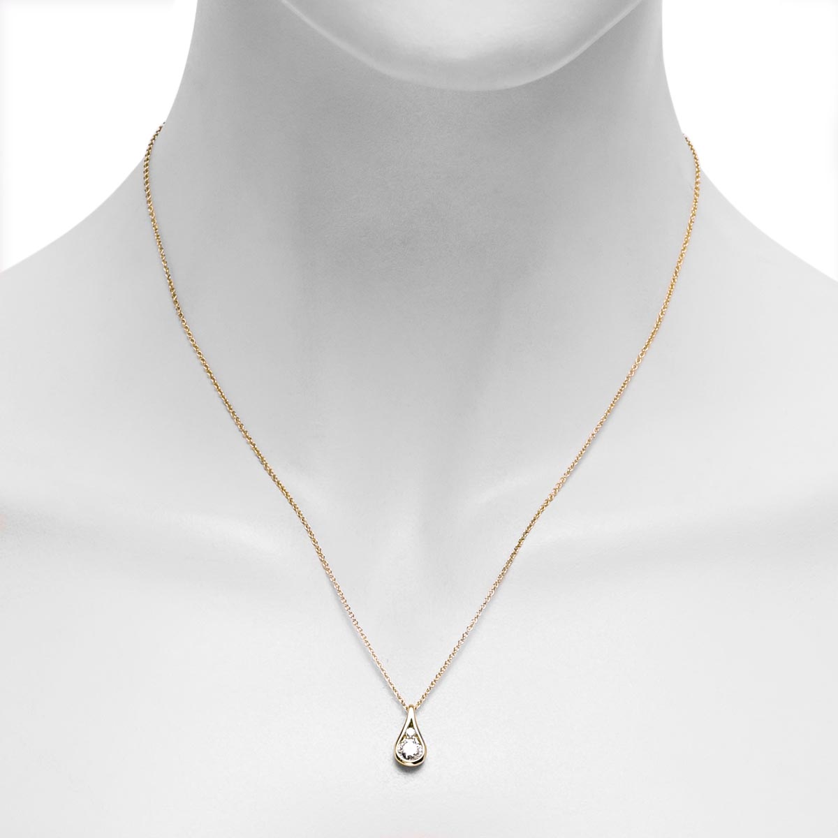 Diamond Drop Necklace in 14kt Yellow Gold (1/2ct tw)