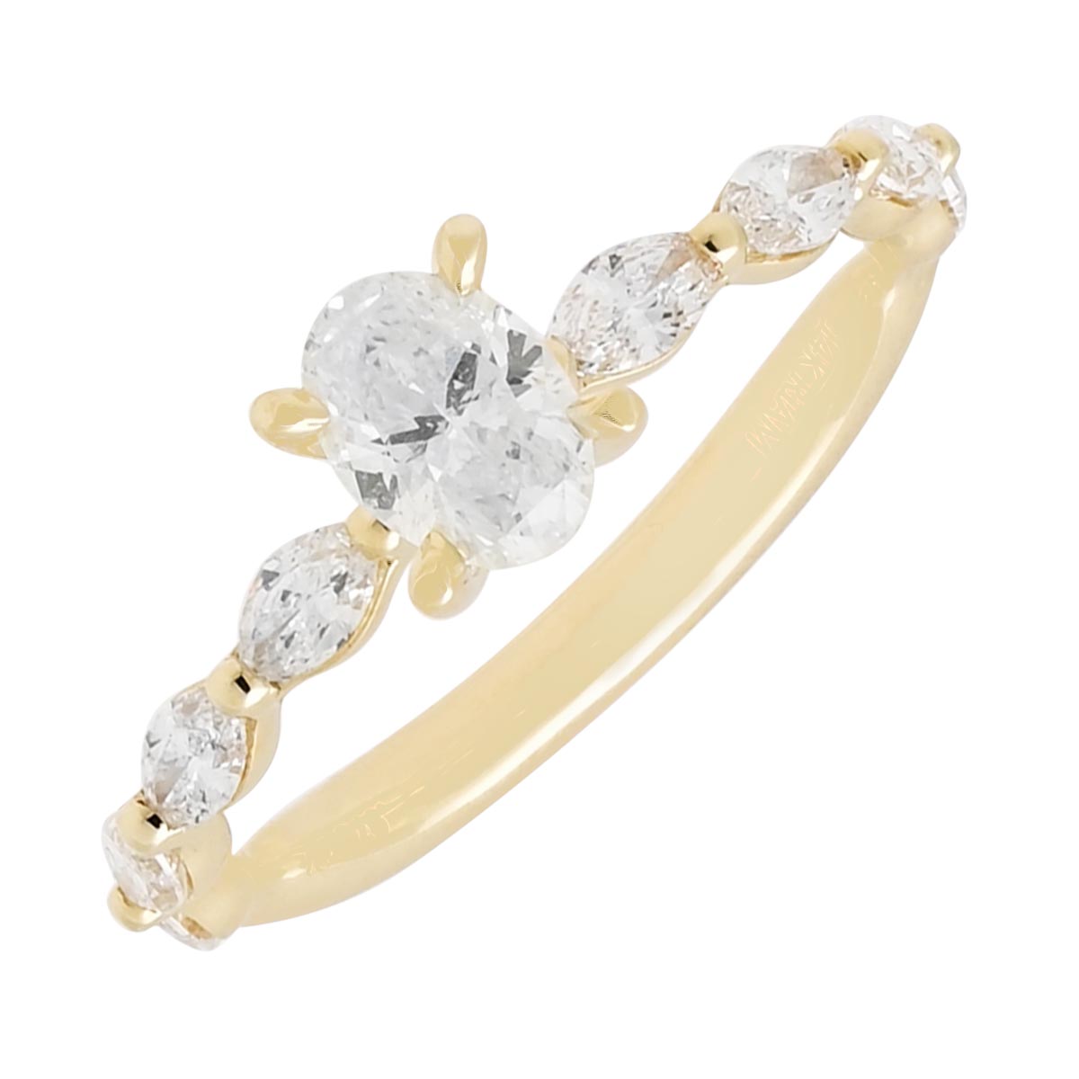 Northern Star Oval Diamond Engagement Ring in 14kt Yellow Gold (1ct tw)