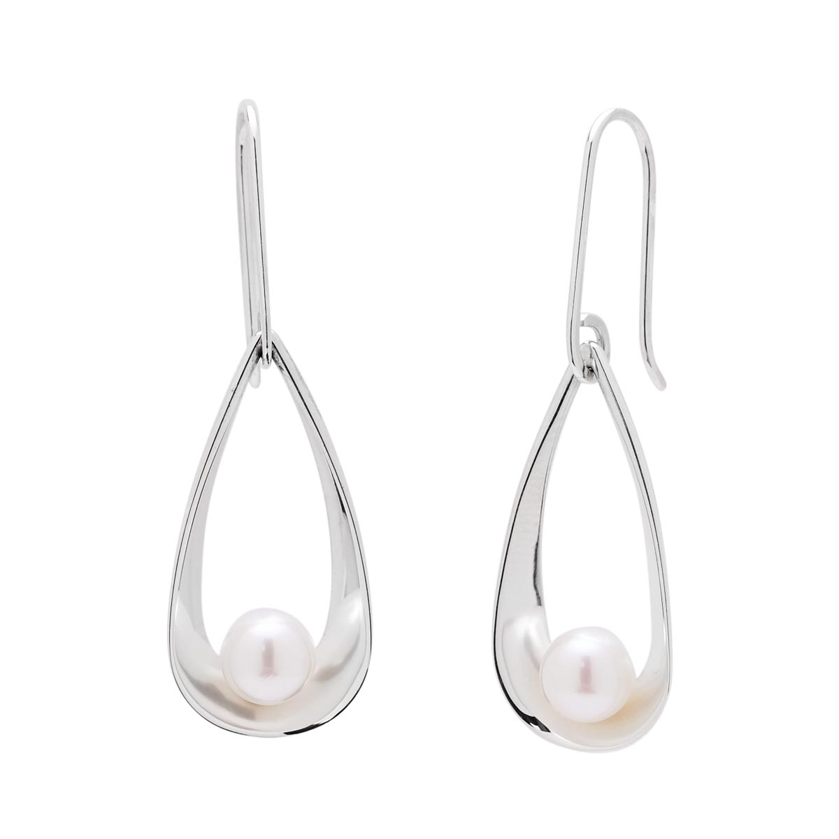 E.L. Designs Cultured Freshwater Pearl Rendezvous Earrings in Sterling Silver (6mm pearls)