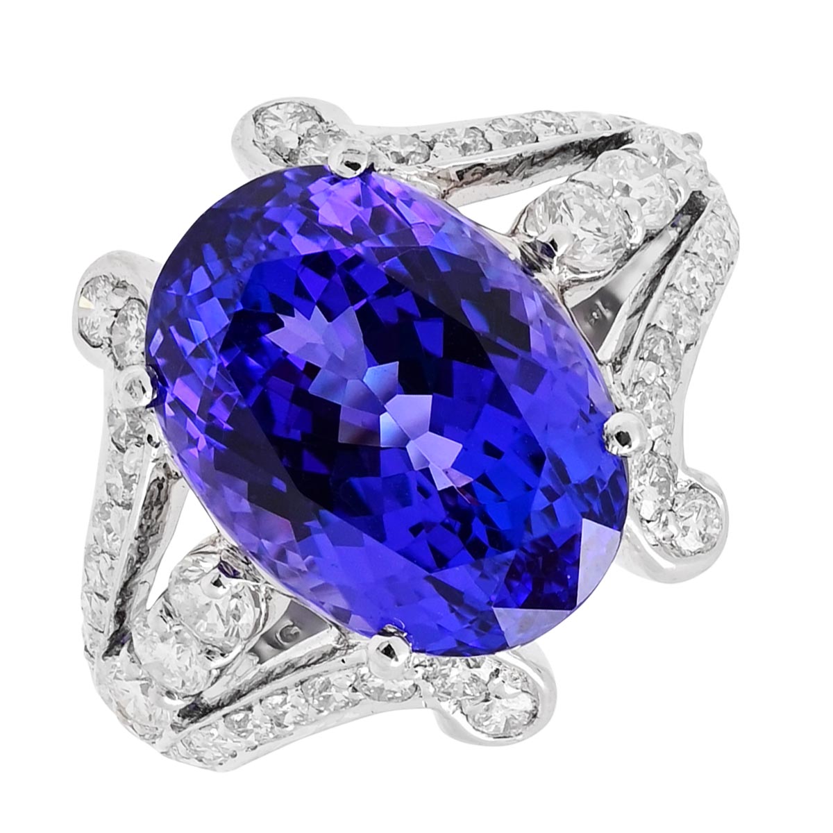Oval Tanzanite Ring in 14kt White Gold with Diamonds (1 1/10ct tw)