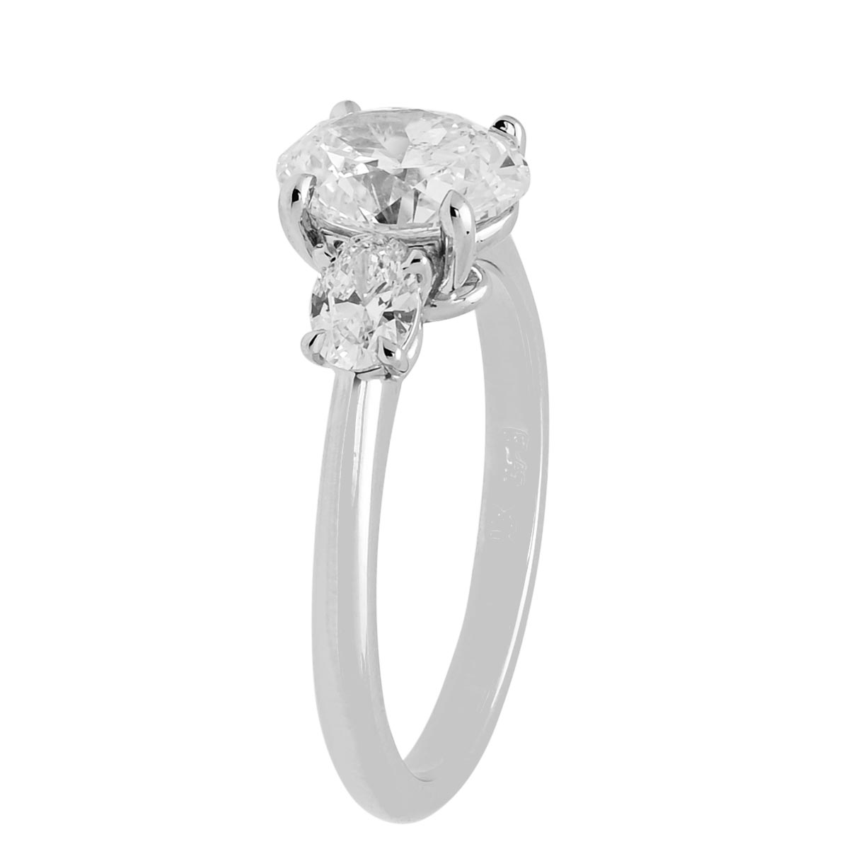 Oval Three Stone Diamond Engagement Ring in Platinum (2ct tw)