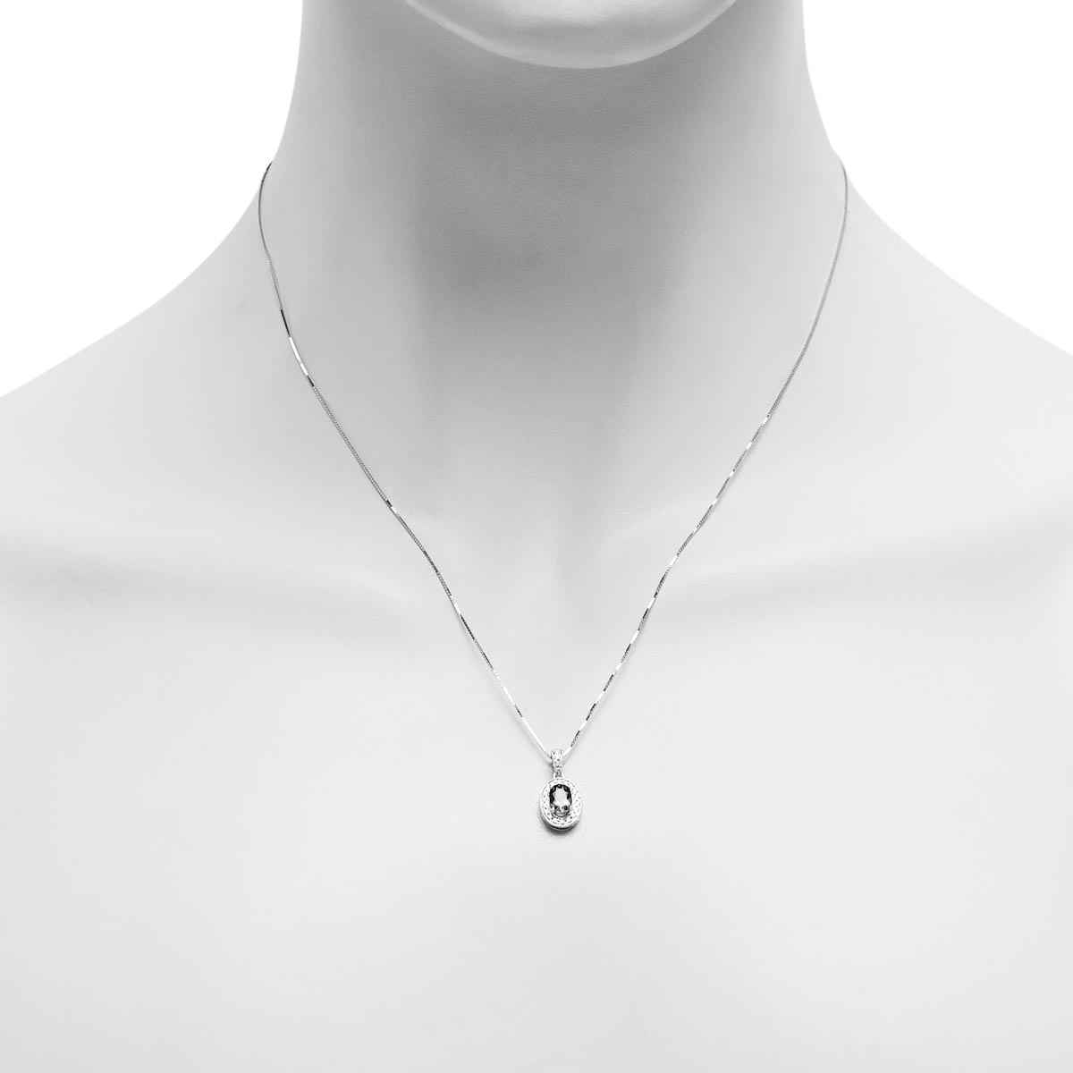 Maine Green Tourmaline Oval Halo Necklace in 14kt White Gold with Diamonds (1/10ct tw)