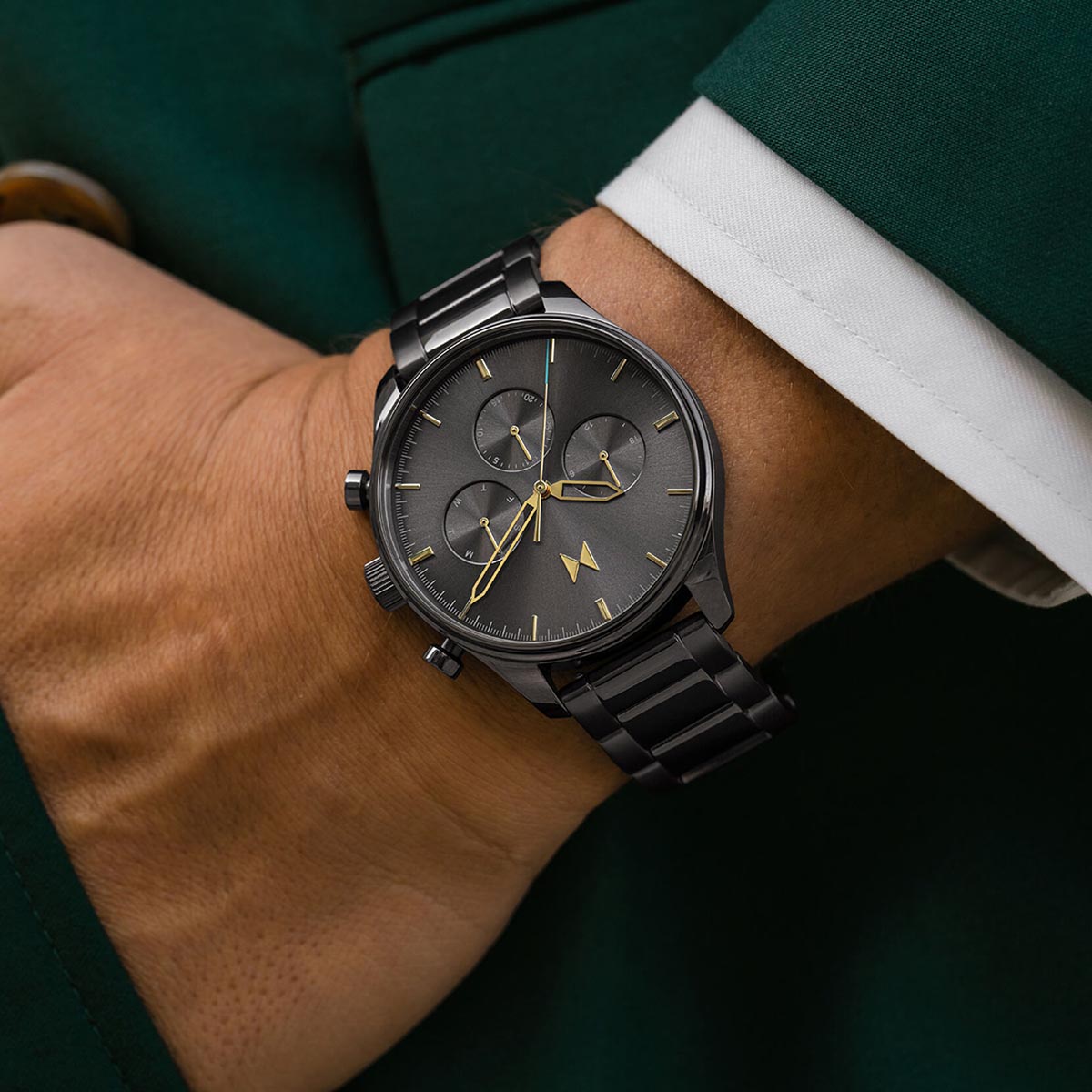 MVMT Airhawk Mens Watch with Gray Dial and Gunmetal Ionic Plated Stainless Steel Bracelet (quartz movement)