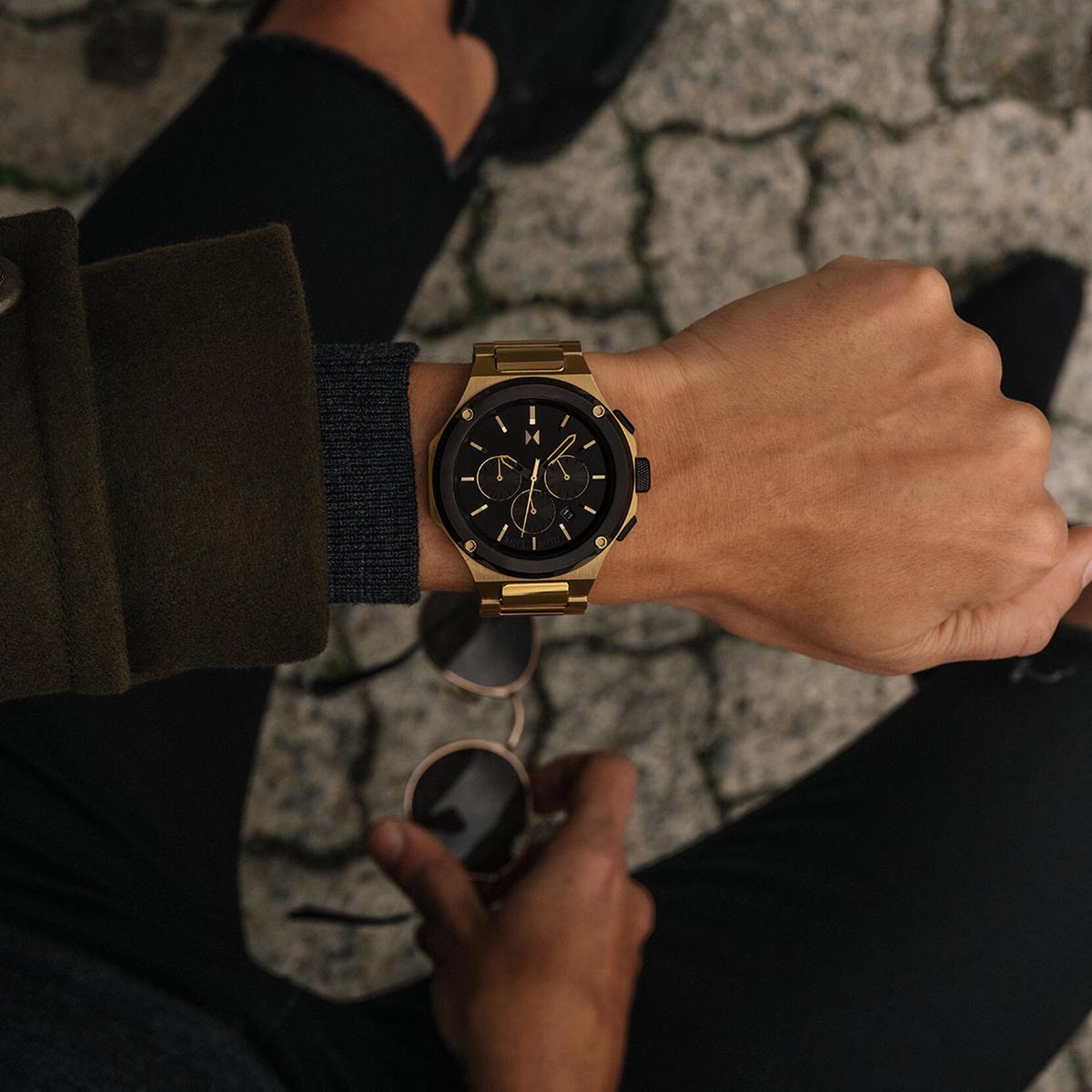 MVMT Raptor Mens Chronograph Watch with Black Dial and Gold Toned Stainless Steel Bracelet (quartz movement)