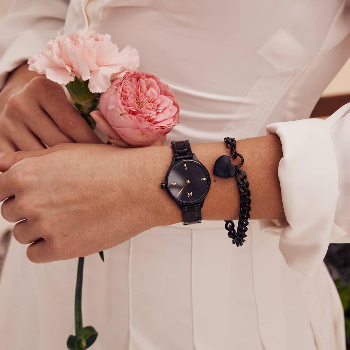 MVMT Reina Womens Watch with Black Dial and Black Ionic Plated Stainless Steel Bracelet (quartz movement)