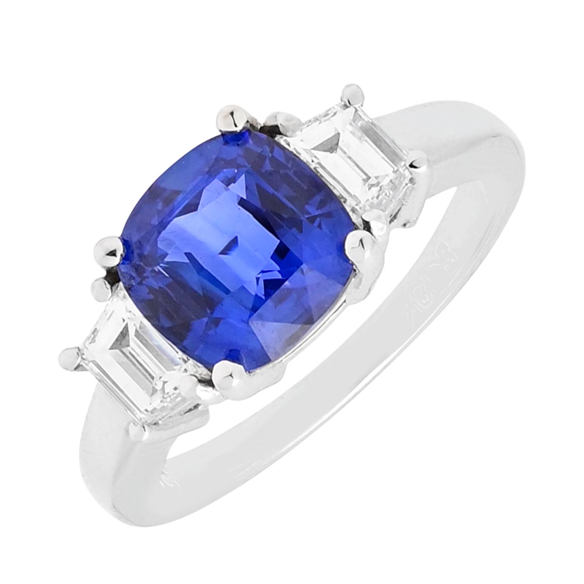 Cushion Cut Sapphire Ring in 18kt White Gold with Diamonds (5/8ct tw)
