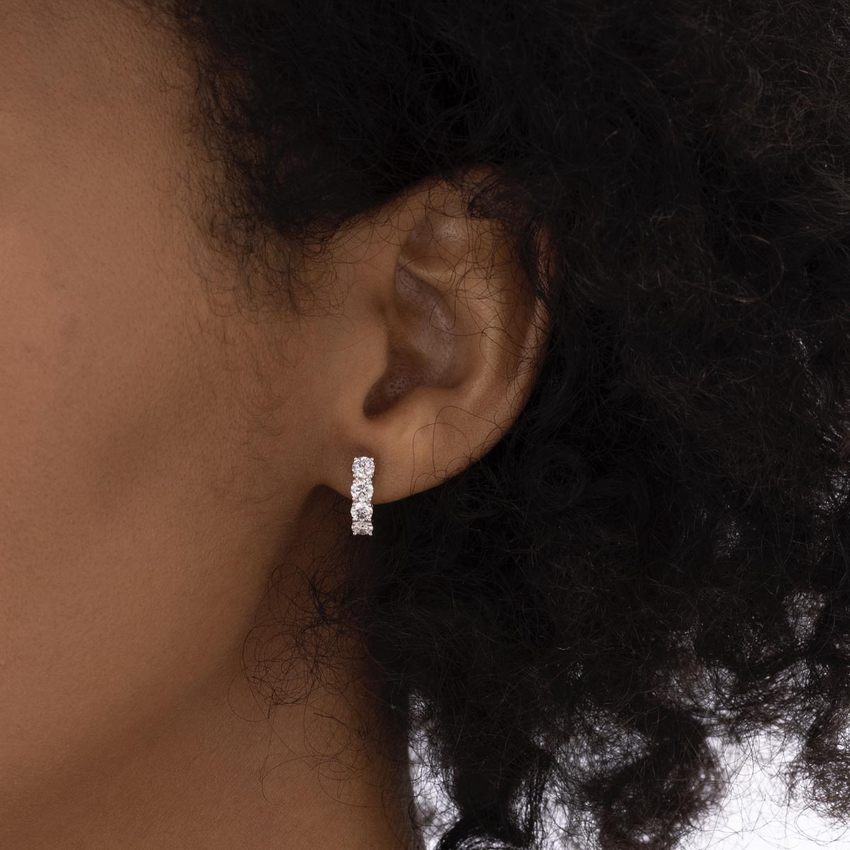 Memoire Diamond Earrings in 18kt White Gold (1ct tw)