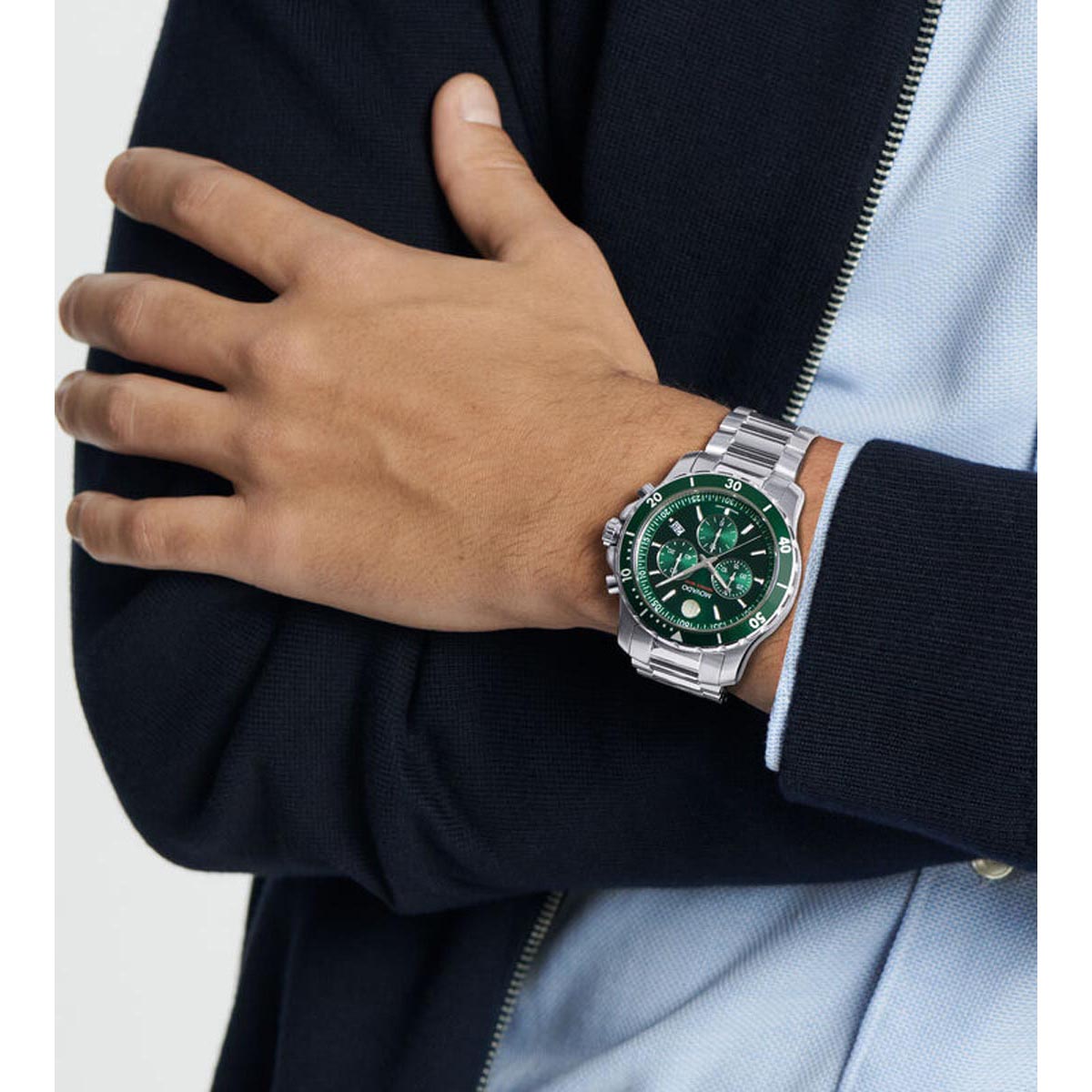 Movado Series 800 Mens Watch with Green Dial and Stainless Steel Bracelet (Swiss quartz movement)