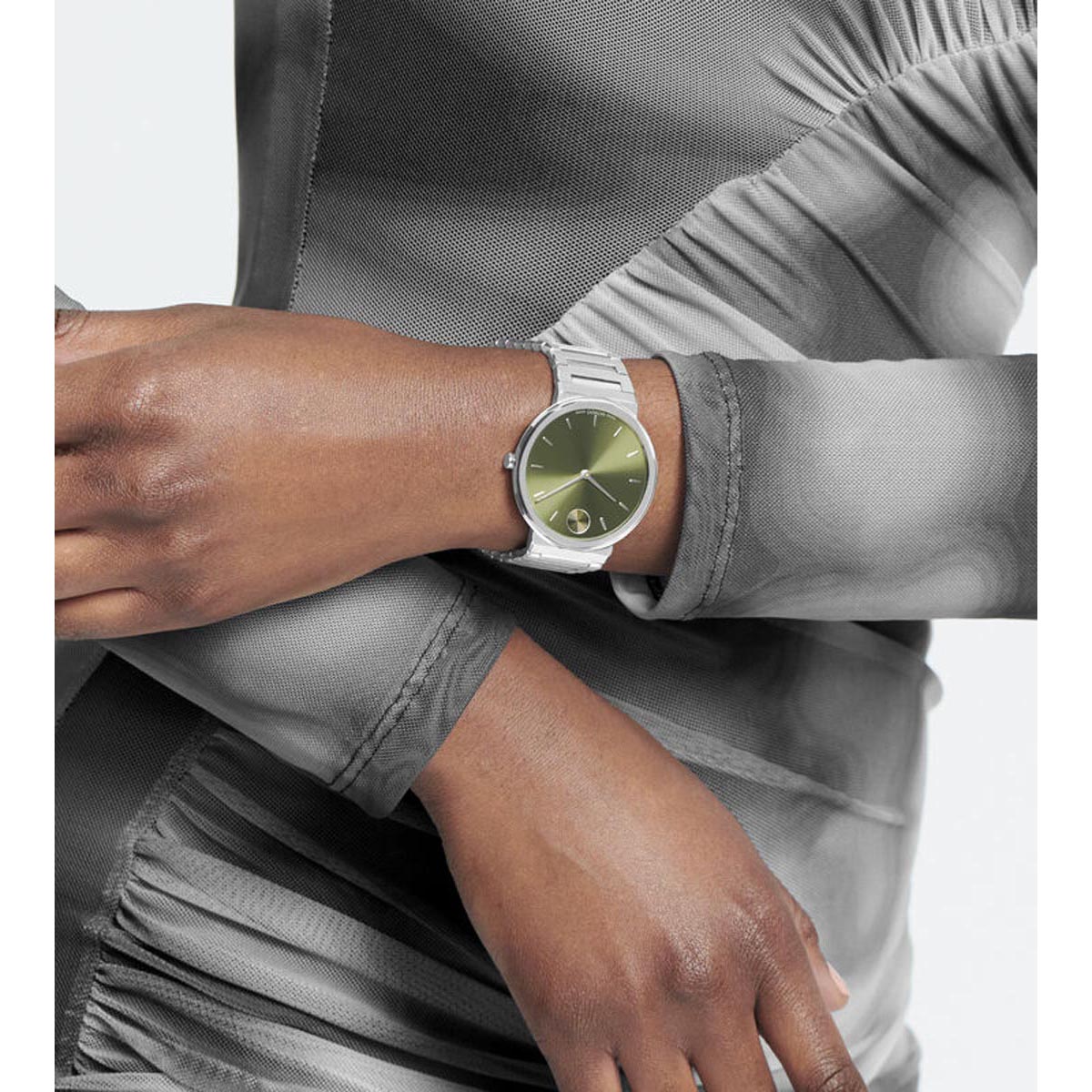 Movado Bold Horizon Mens Watch with Green Dial and Stainless Steel Bracelet (Swiss quartz movement)