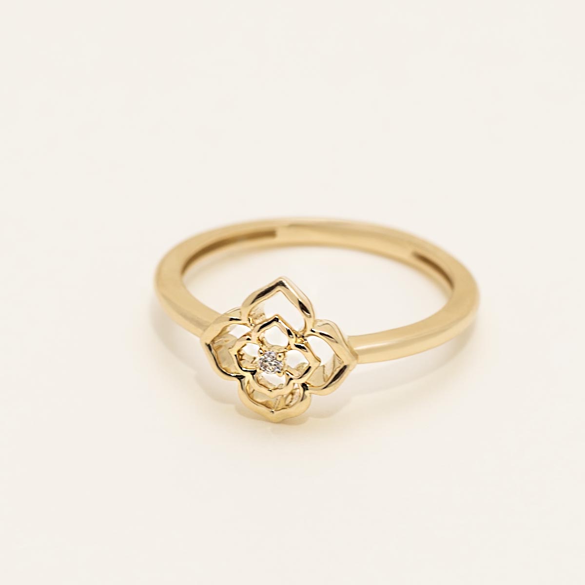 Diamond Flower Ring in 14kt Yellow Gold (.02ct)