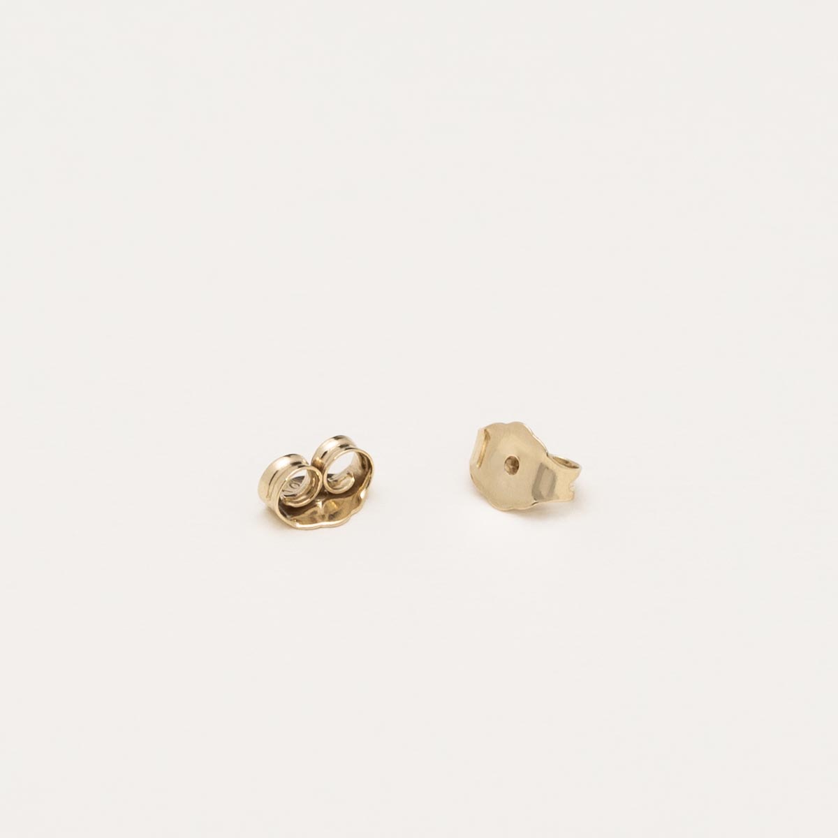 Diamond Petite Leaf Stud Earrings in 10kt Yellow Gold (1/10ct tw)