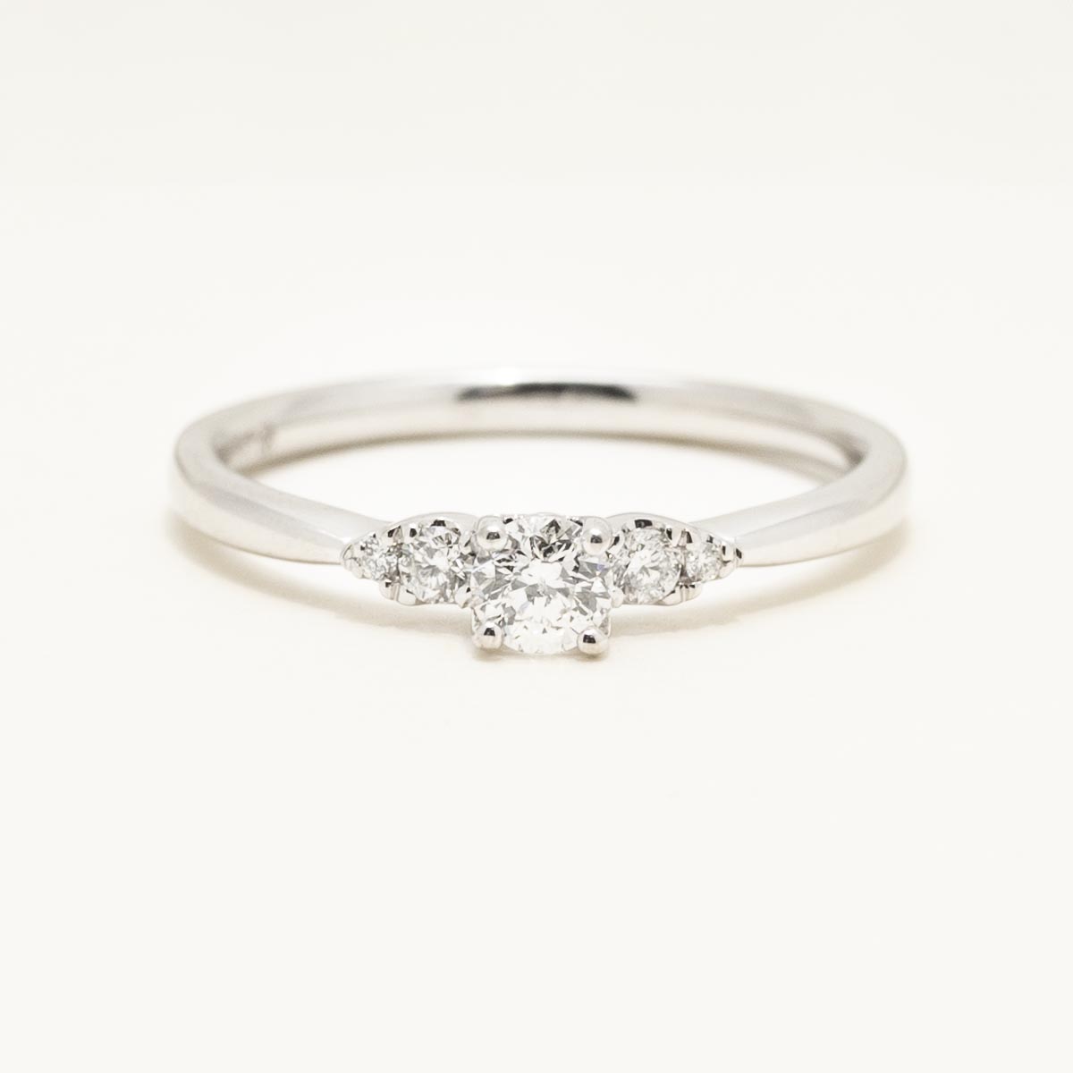 Northern Star Diamond Engagement Ring in 14kt White Gold (1/3ct tw)