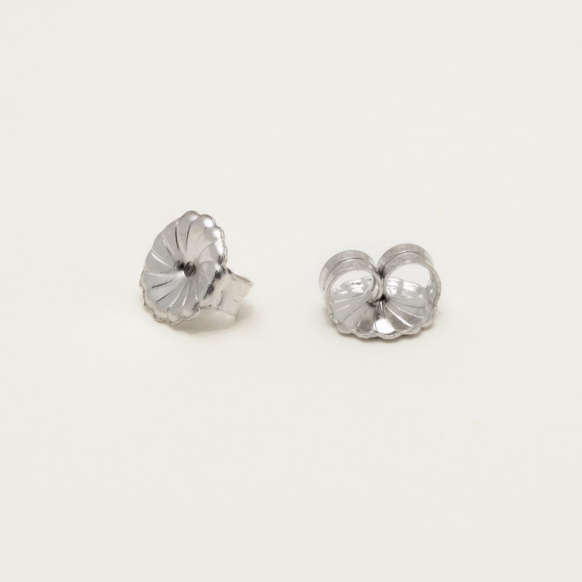 Sapphire Flower Earrings in 18kt White Gold with Diamonds (3/8ct tw)