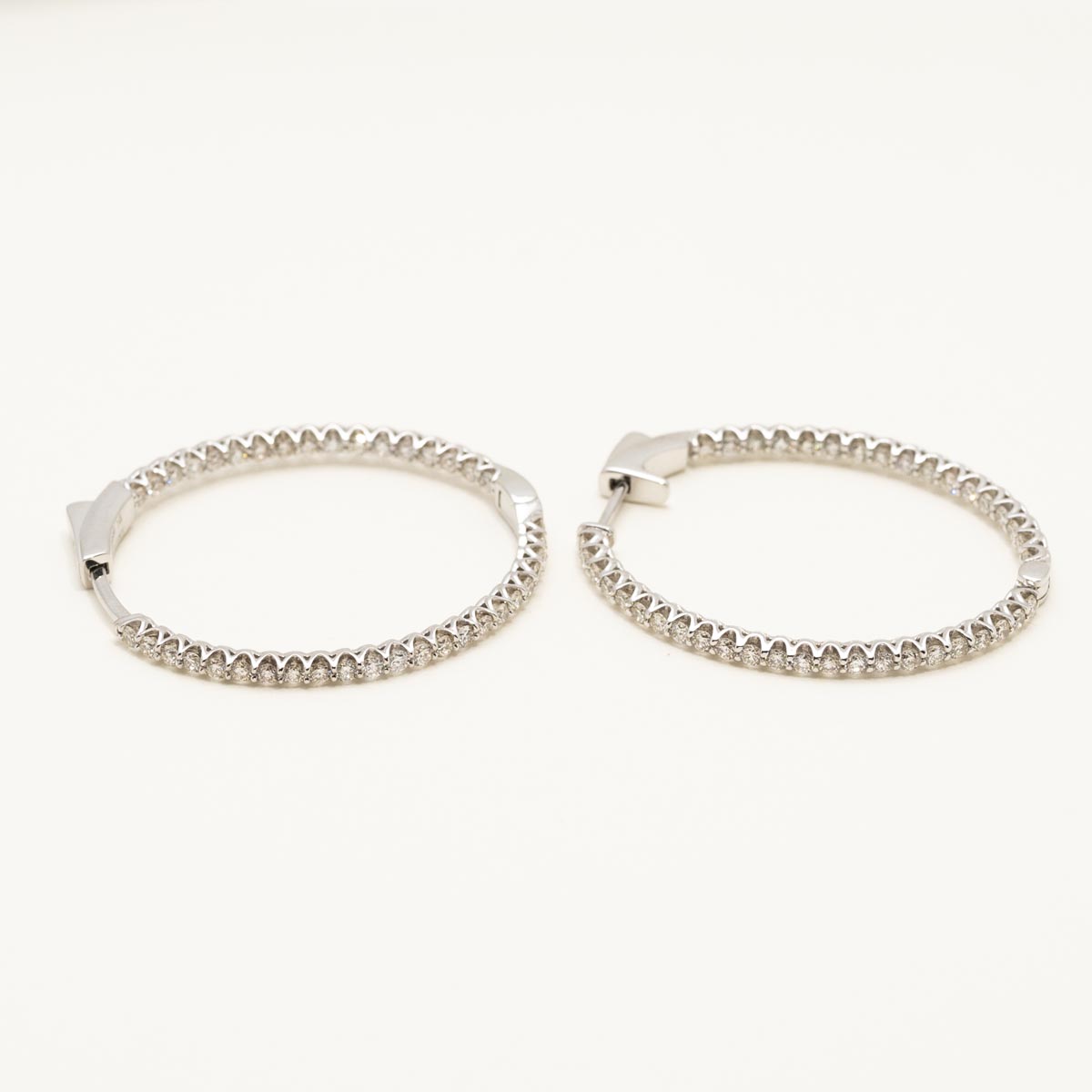 Diamond Inside Out Hoop Earrings in 14kt White Gold (1 1/2ct tw)