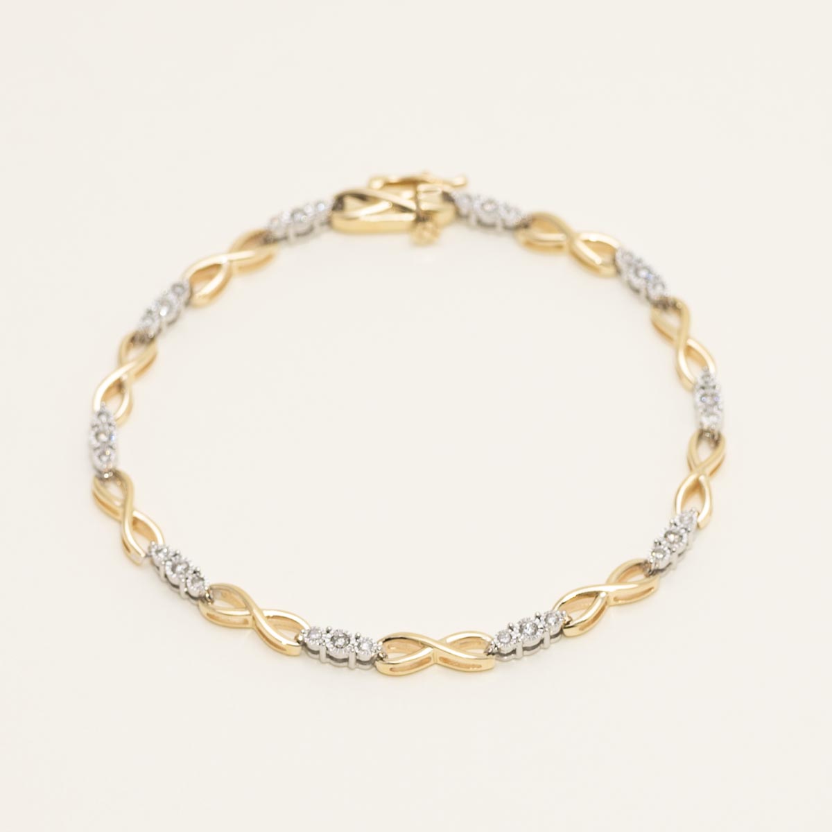 Diamond Link Bracelet in 10kt Yellow and White Gold (1/2ct tw)
