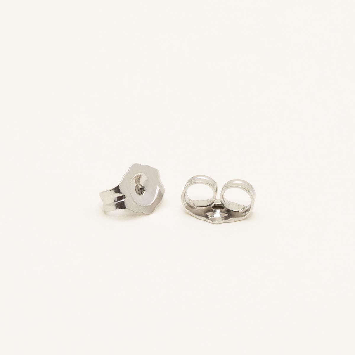 Emerald Cut Diamond Bezel Stud Earrings in 14kt White Gold (5/8ct tw)