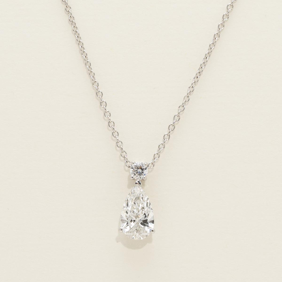 Lab Grown Pear Shape Diamond Necklace in 14kt White Gold (1 1/4ct tw)