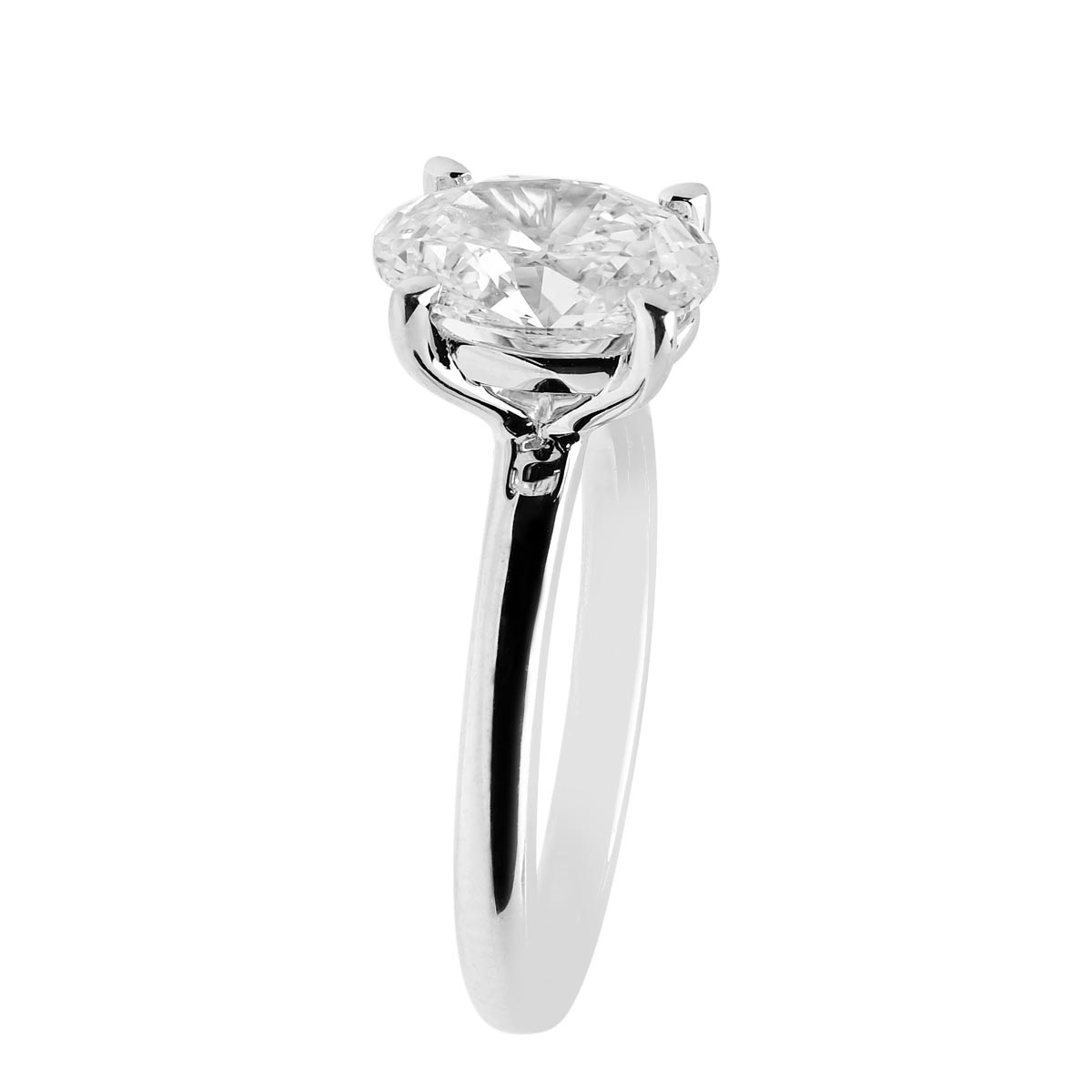 Lab Grown Oval Diamond Solitaire Ring in 14kt White Gold (2ct)
