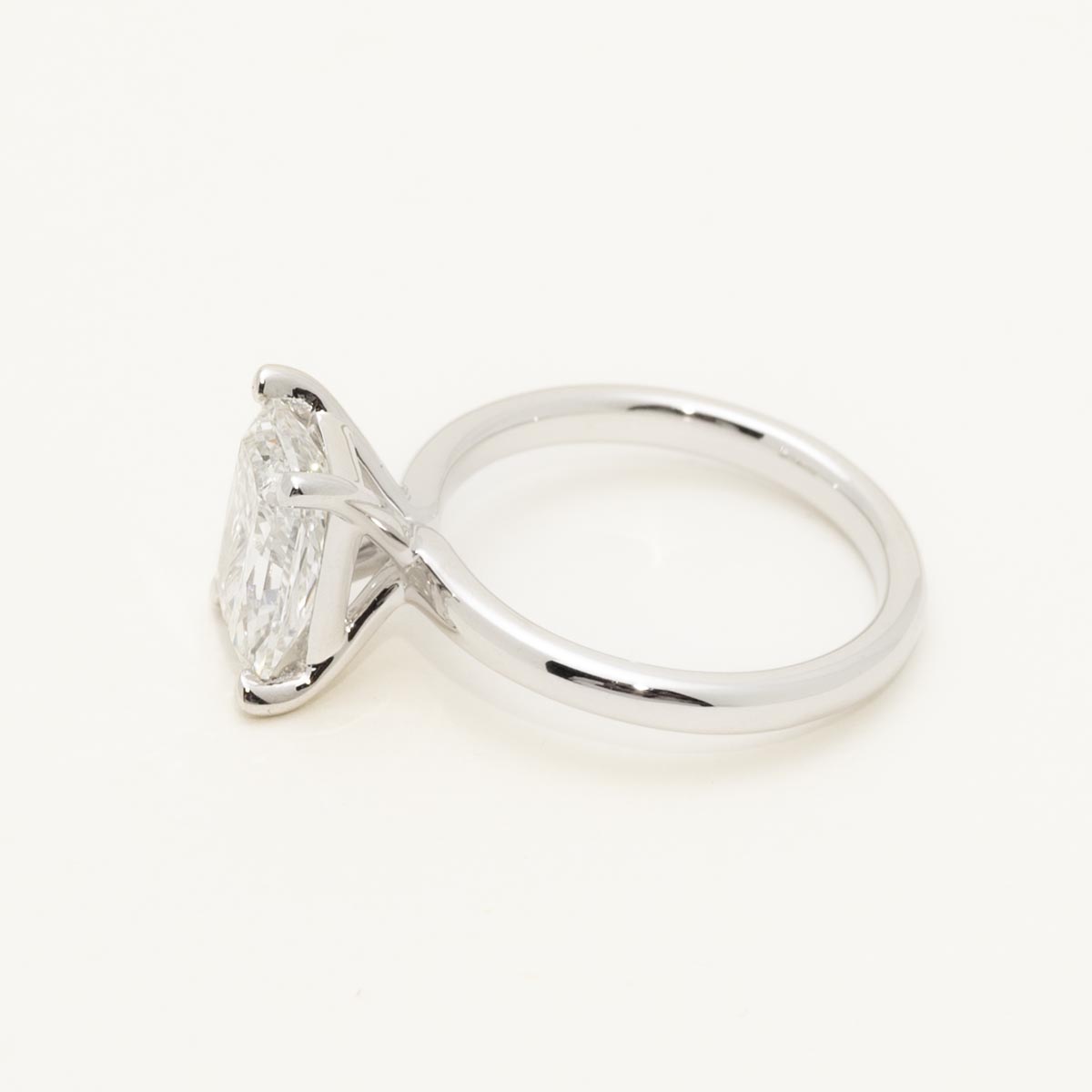 Lab Grown Radiant Cut Diamond Solitaire Ring in 14kt White Gold (3ct)