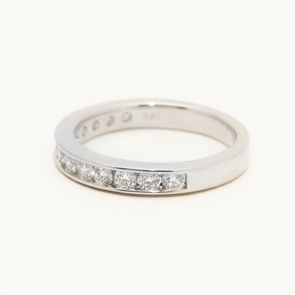 Diamond Channel Band in 14kt White Gold (5/8ct tw)